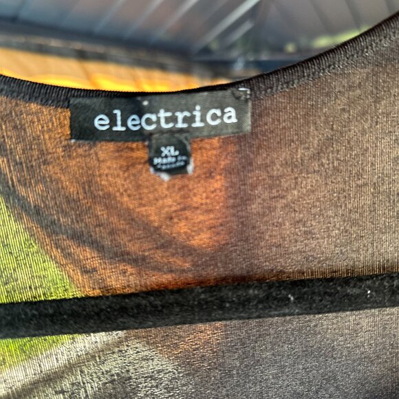 Cross-Cross Front Mini Crop Top – Size XL - Picture 6 of 8